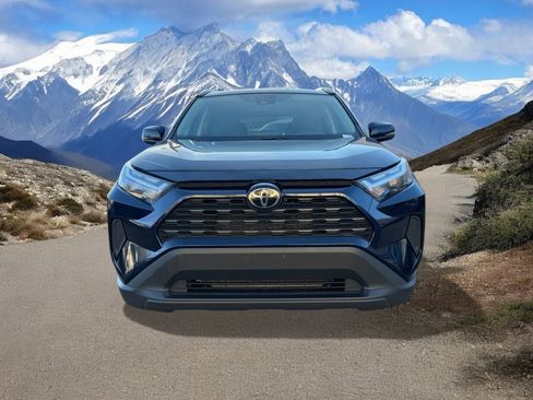 Certified 2022 Toyota RAV4 XLE image 8