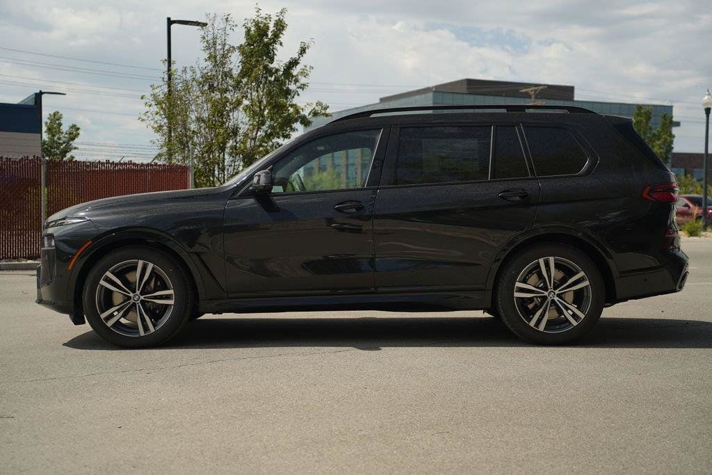 Used 2027 BMW X7 xDrive40i w/ Executive Package AWD/4WD image 2