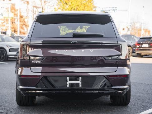 New 2025 Volvo EX90 Ultra w/ Protection Package Premier image 5