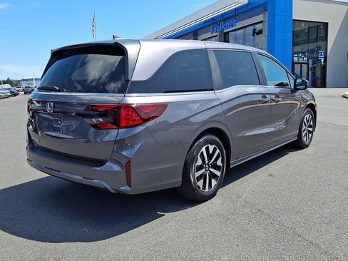 Certified 2026 Honda Odyssey EX-L image 7