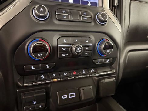 Used 2020 Chevrolet Silverado 1500 RST w/ All-Star Edition AWD/4WD image 30