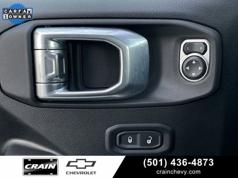 Used 2025 Jeep Gladiator Sport image 11