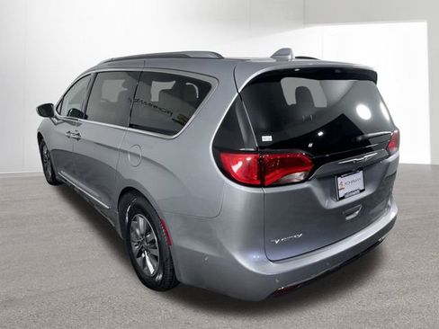 Used 2019 Chrysler Pacifica Touring-L Plus w/ Advanced Safetytec Group image 38