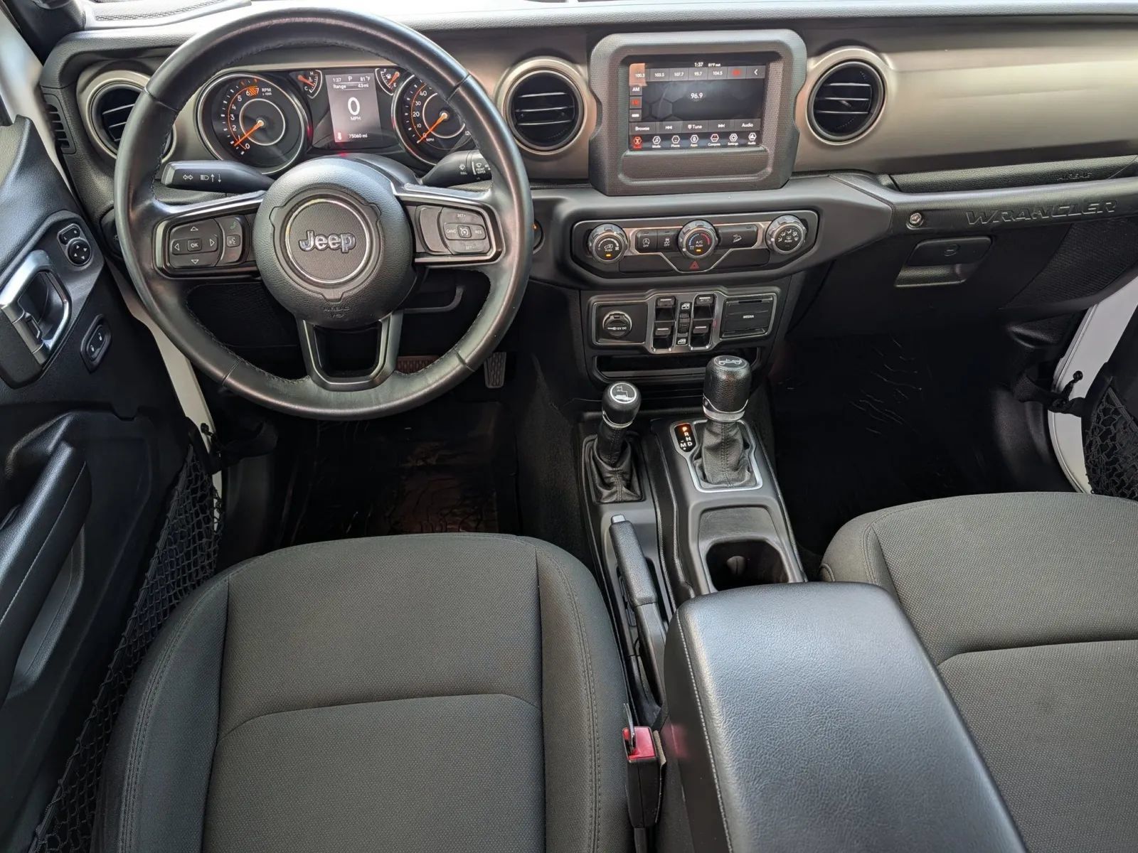 Used 2018 Jeep Wrangler Unlimited Sport S AWD/4WD image 19