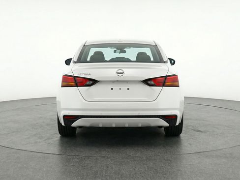 Used 2025 Nissan Altima 2.5 SV image 7