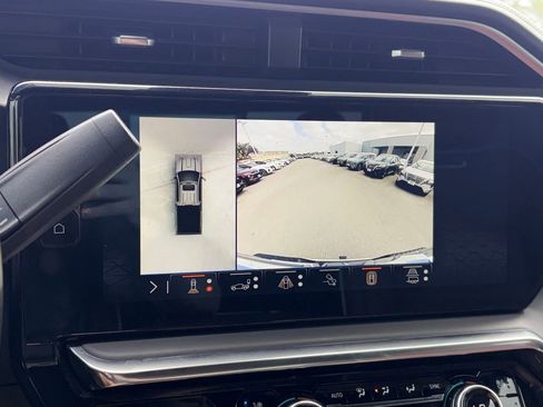 Used 2024 GMC Sierra 3500 Denali Ultimate image 17