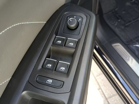 Used 2023 Volkswagen Atlas SE w/ Panoramic Sunroof Package FWD image 20