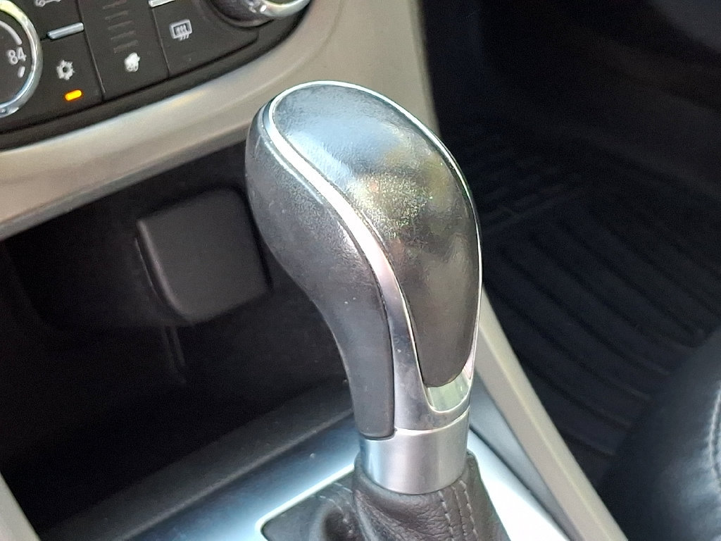 Used 2014 Buick Verano Leather FWD image 14