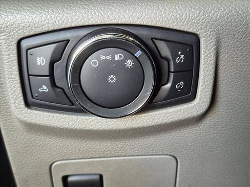 Used 2016 Ford F150 XL w/ Equipment Group 101A Mid RWD image 15