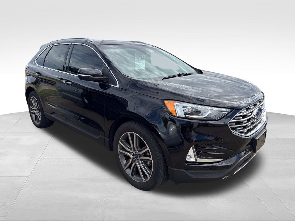 Used 2019 Ford Edge Titanium w/ Cold Weather Package FWD image 6