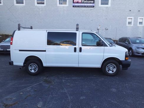 Used 2019 Chevrolet Express 2500 w/ Driver Convenience Package RWD image 2