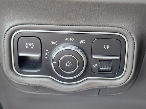 Used 2025 Mercedes-Benz G 63 AMG 4MATIC image 38