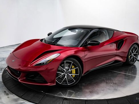 New 2025 Lotus Emira image 3