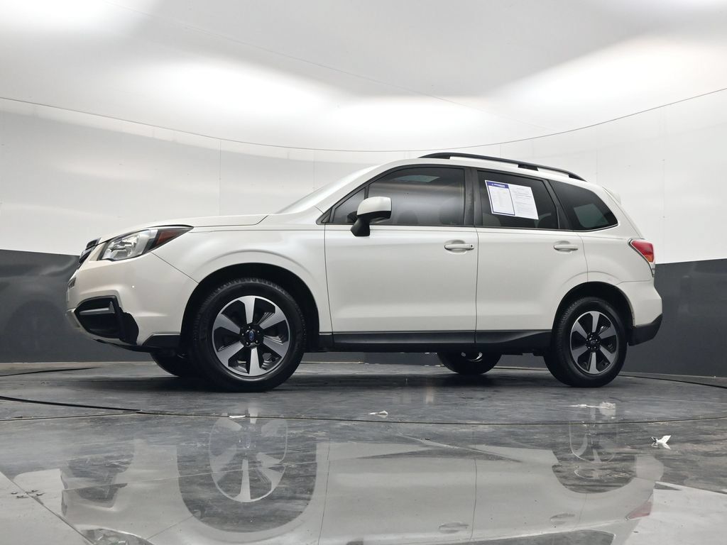 Used 2018 Subaru Forester 2.5i Premium AWD/4WD image 32