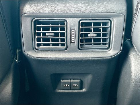 Used 2025 Toyota RAV4 XLE Premium image 23