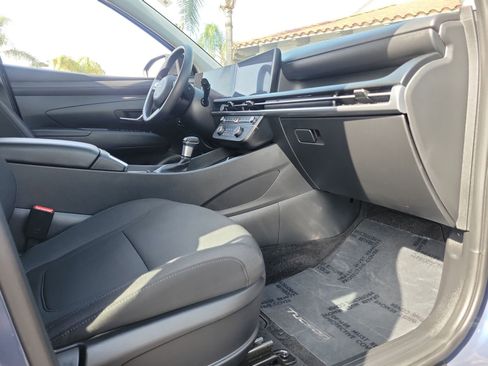 Certified 2025 Hyundai Tucson SE FWD image 22