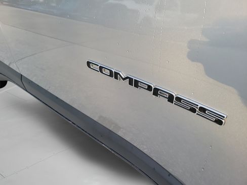 Certified 2023 Jeep Compass Limited w/ Sun and Sound Group AWD/4WD image 29