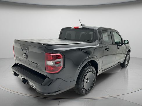 Used 2025 Ford Maverick Lobo AWD/4WD image 4