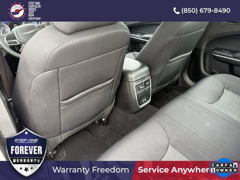Used 2022 Chrysler 300 Touring image 32