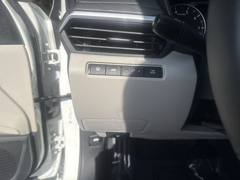 Used 2025 Nissan Altima 2.5 SL AWD/4WD image 25