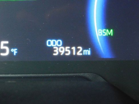 Used 2024 Toyota RAV4 XLE image 29