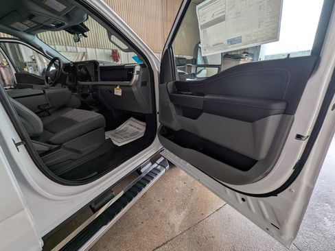 New 2026 Ford F250 XLT w/ XLT Premium Package image 20