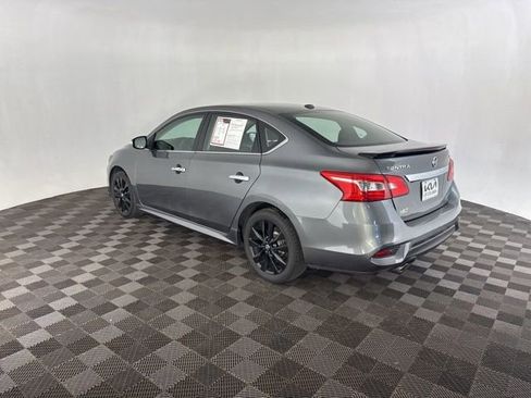 Used 2017 Nissan Sentra SR w/ SR Midnight Edition image 9