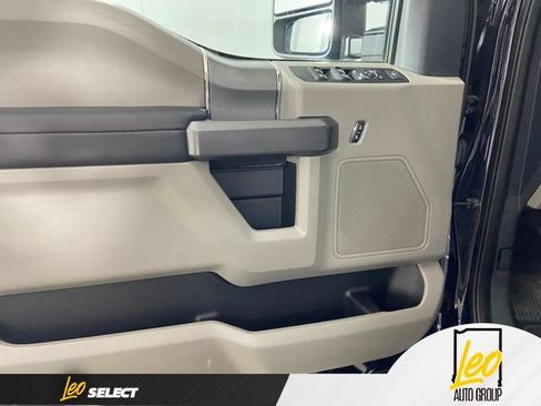 Used 2022 Ford F250 XLT w/ XLT Premium Package AWD/4WD image 26