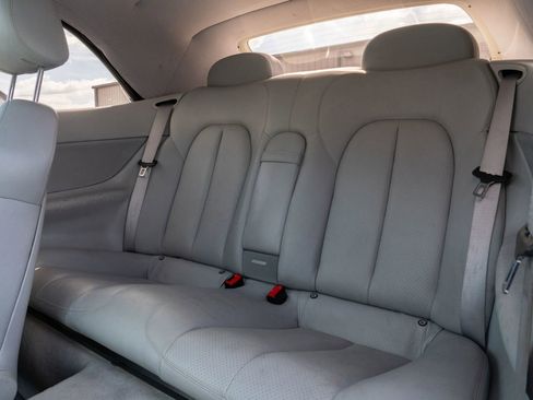 Used 2003 Mercedes-Benz CLK 320 Cabriolet image 25