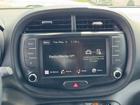 Used 2024 Kia Soul LX w/ Option Group 015 FWD image 15