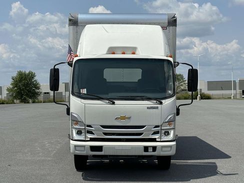 New 2024 Chevrolet Low Cab Forward RWD image 18