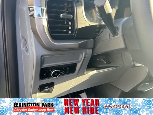 Used 2024 Ford F150 XLT image 14