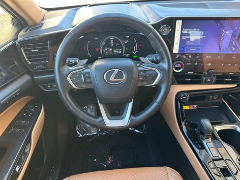 Used 2024 Lexus NX 350h AWD w/ Vision Package image 16