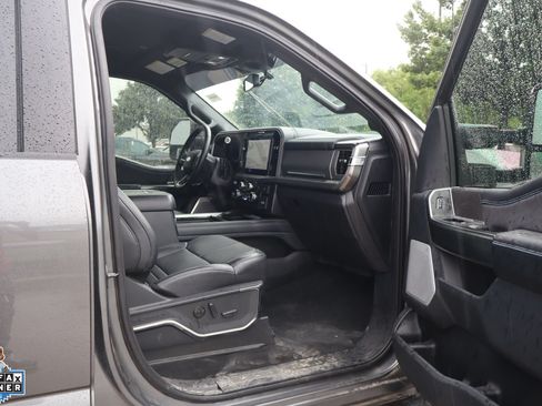 Used 2025 Ford F350 Platinum AWD/4WD image 28