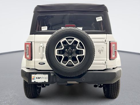 Used 2024 Ford Bronco Outer Banks AWD/4WD image 4