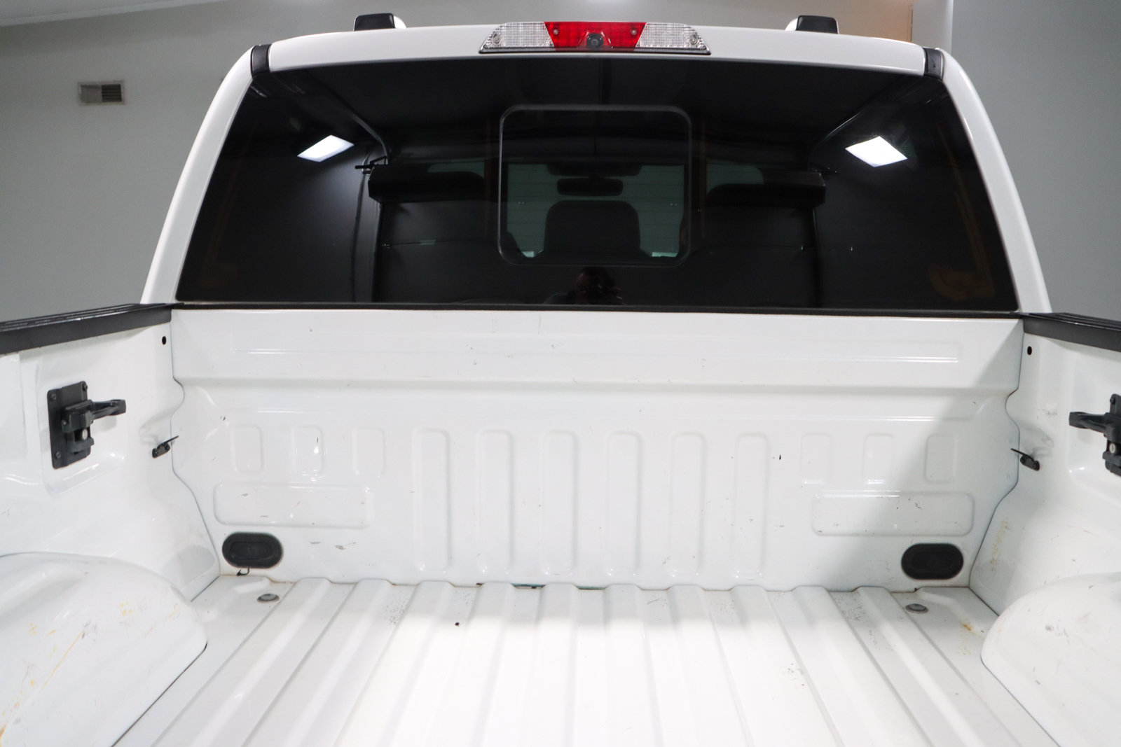 Used 2022 Ford F150 Platinum w/ Equipment Group 701A High AWD/4WD image 32
