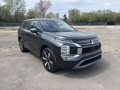 New 2025 Mitsubishi Outlander SE