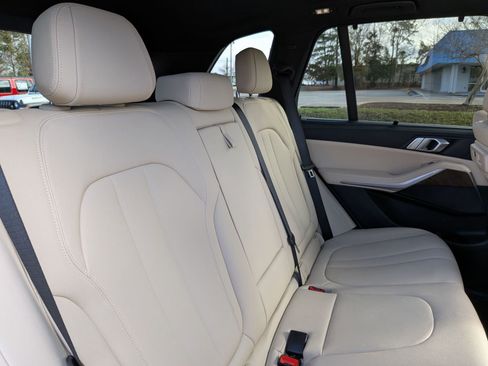 Used 2021 BMW X5 xDrive40i w/ Convenience Package image 36