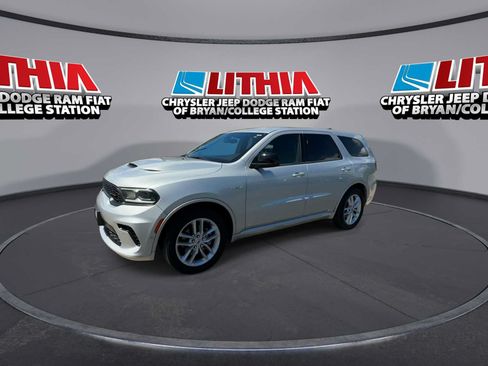 Used 2024 Dodge Durango R/T RWD image 4