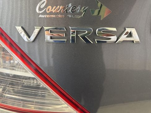 Used 2018 Nissan Versa SV w/ SV Special Edition Package FWD image 12