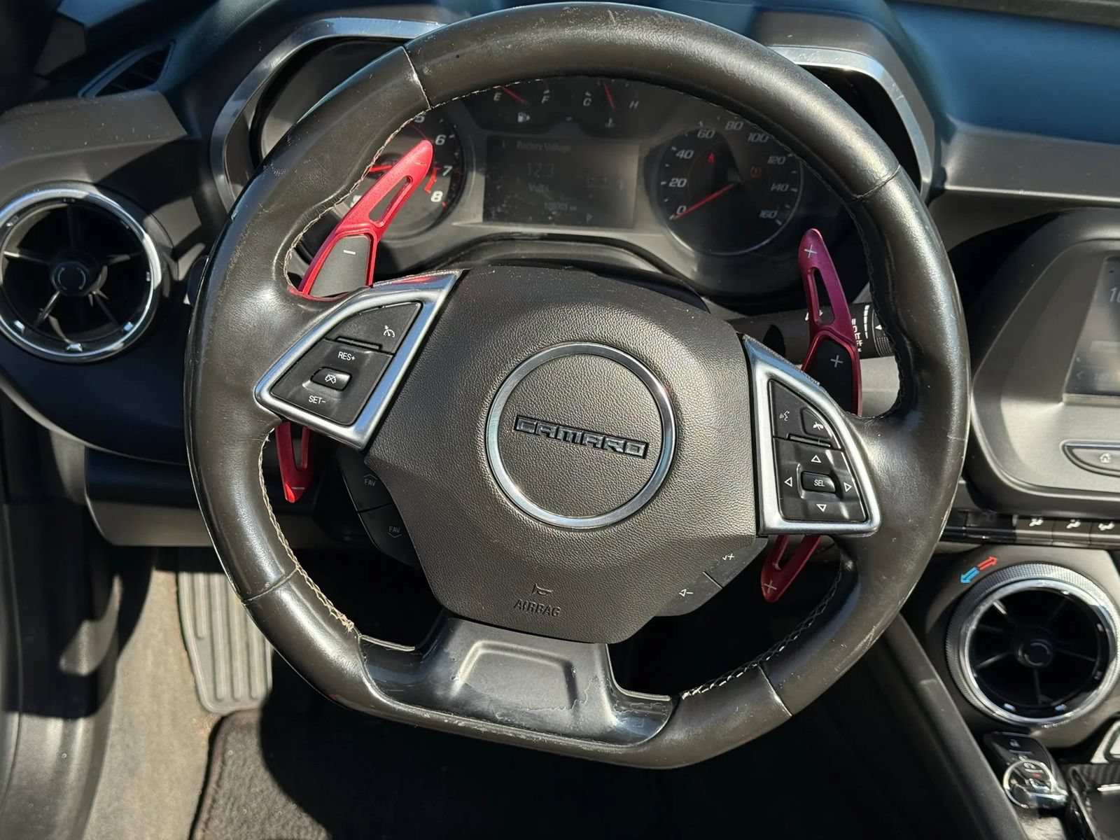 Used 2018 Chevrolet Camaro LT RWD image 15