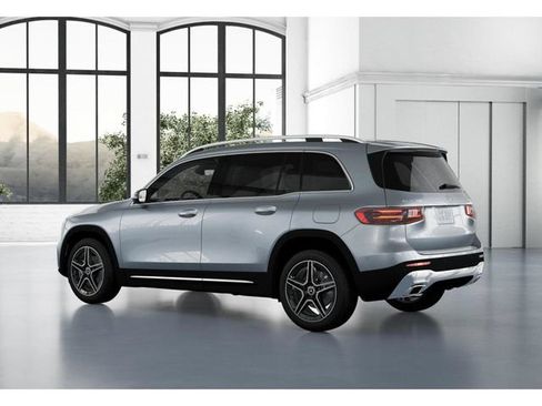New 2026 Mercedes-Benz GLB 250 4MATIC image 30