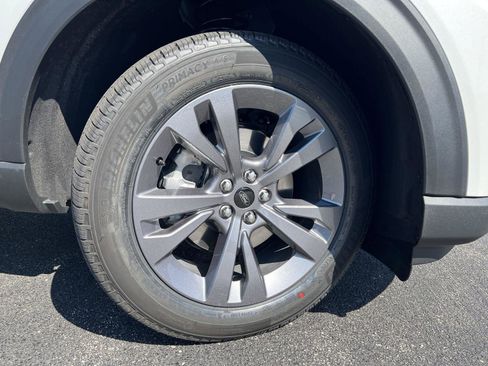 New 2025 Ford Explorer Active w/ Active Comfort Package image 2