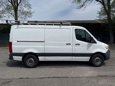 Used 2023 Mercedes-Benz Sprinter 2500 image 8