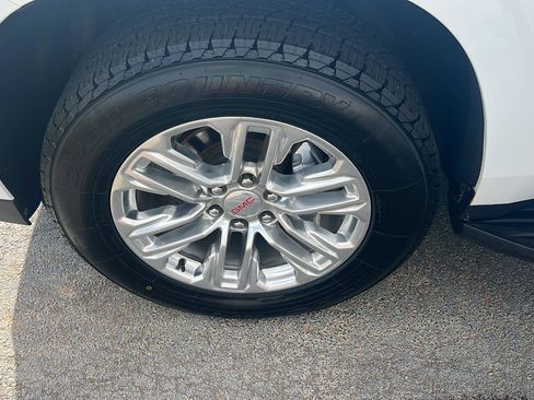 Used 2022 GMC Yukon SLT w/ SLT Luxury Package RWD image 35