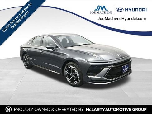 New 2026 Hyundai Sonata SEL image 2