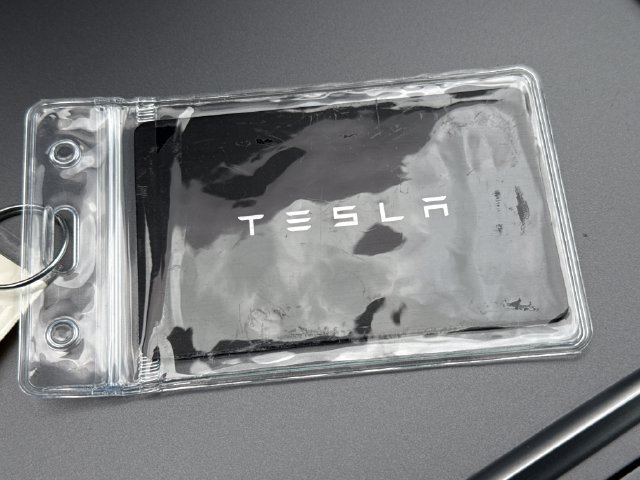 Used 2024 Tesla Model Y Long Range AWD/4WD image 34