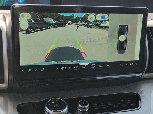 New 2025 Ford Expedition Max Active image 23