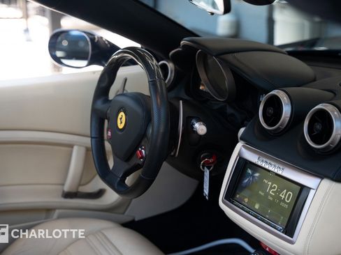 Used 2011 Ferrari California image 37