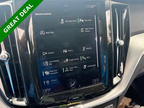 Used 2019 Volvo XC60 T5 Momentum w/ Premium Package FWD image 17
